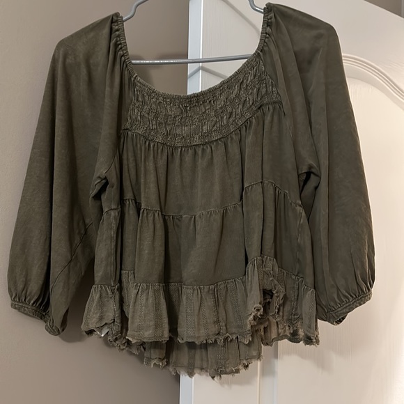 Lucky Brand cropped army green baby doll top - Picture 2 of 2
